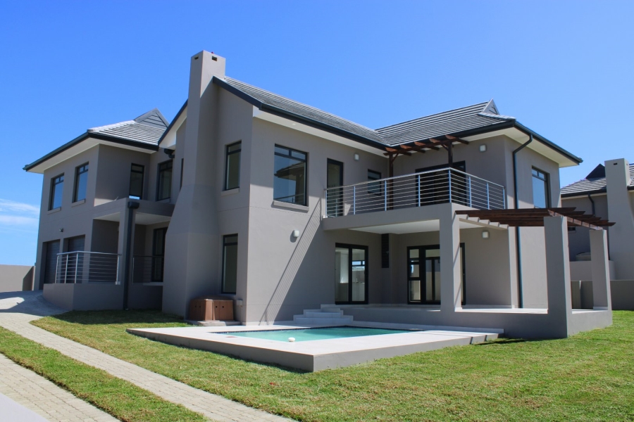 4 Bedroom Property for Sale in Kidds Beach Eastern Cape